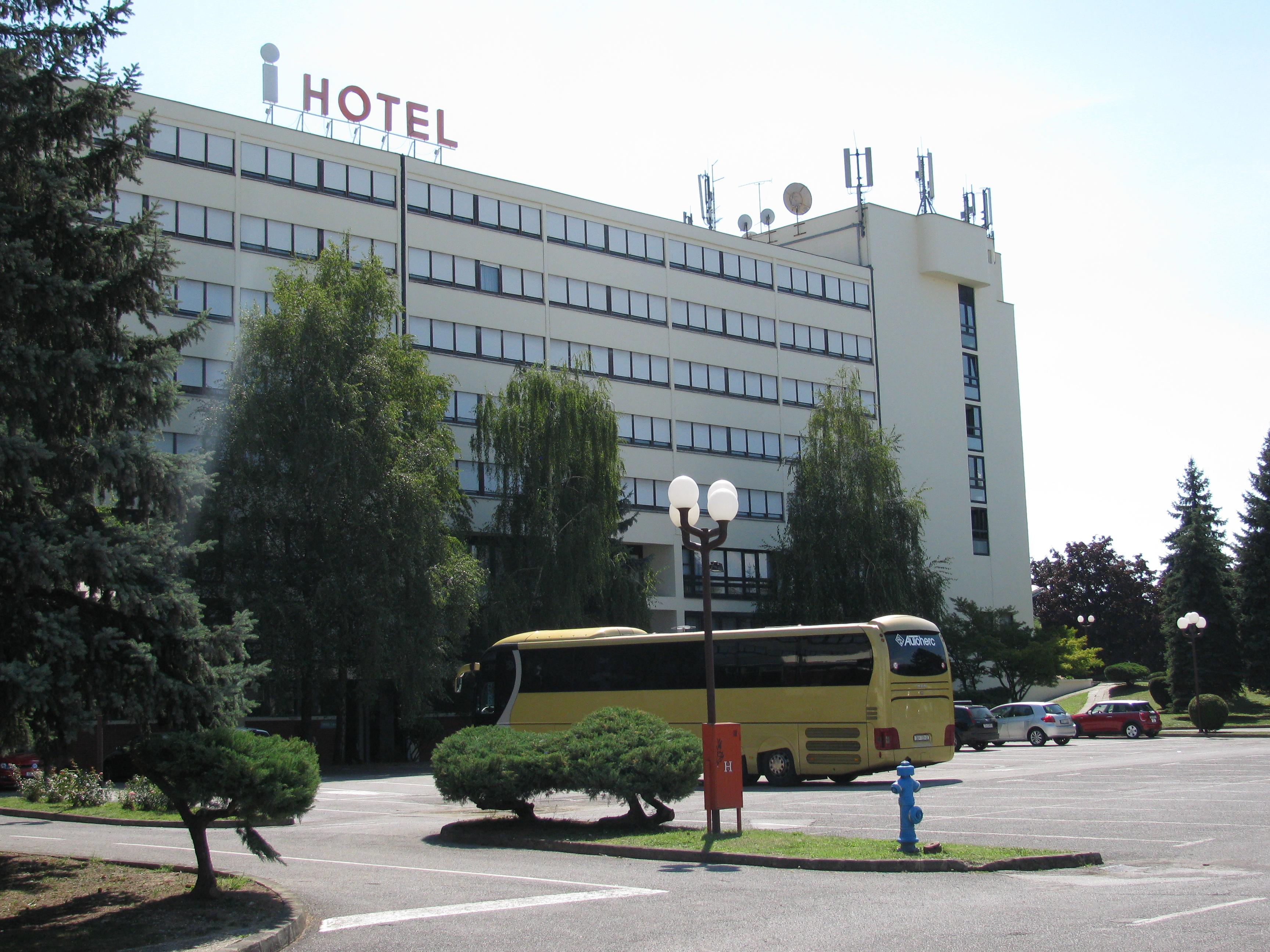 Hotel Novi Загреб Екстер'єр фото